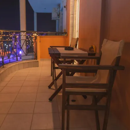 公寓 Heleni's Aridaía